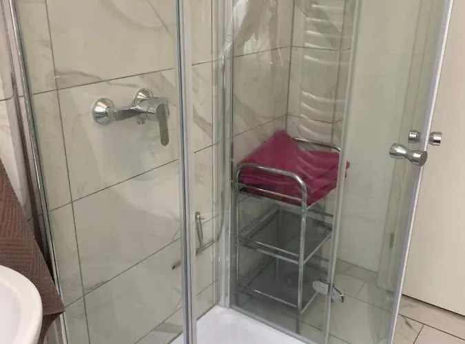 Appartement Fuer Arbeiter Und Monteure